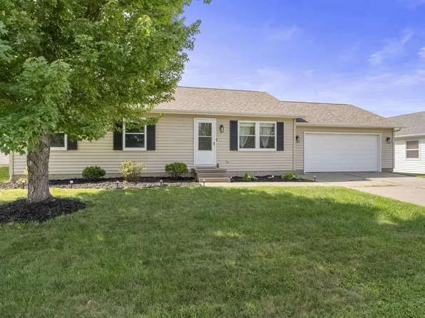 3010 Harmony Ln, Muscatine, IA 52761
