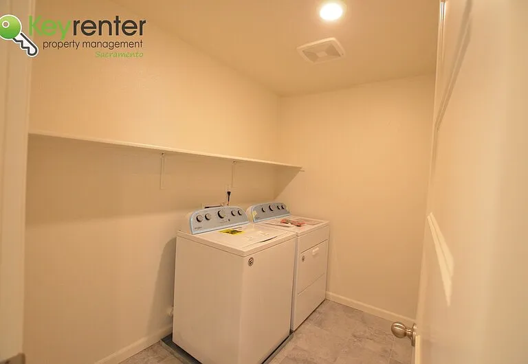 3055 Island Creek Way — Photo 23