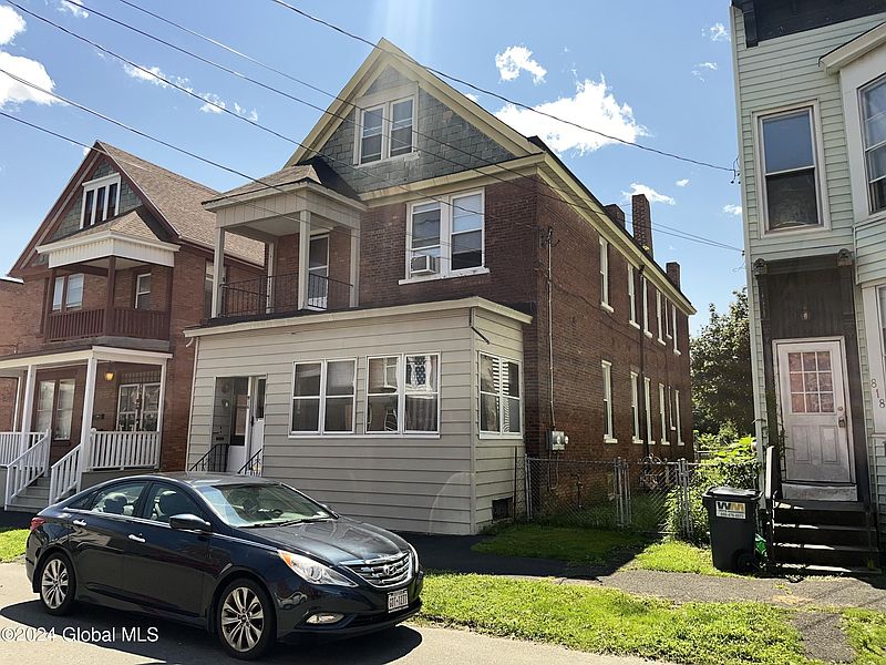 2nd image of 816 Twenty Fourth Street