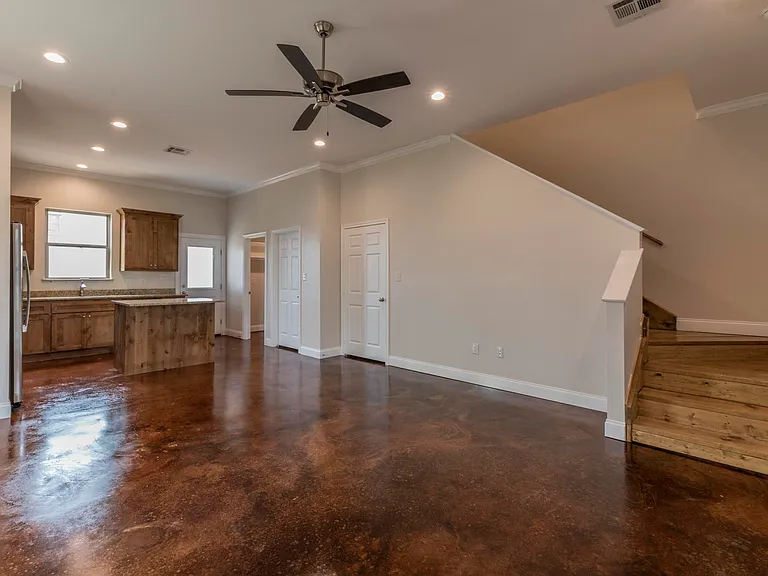 104 Patriot Cir — Photo 10