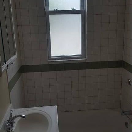 5th image of 1917 N St Louis Ave #1