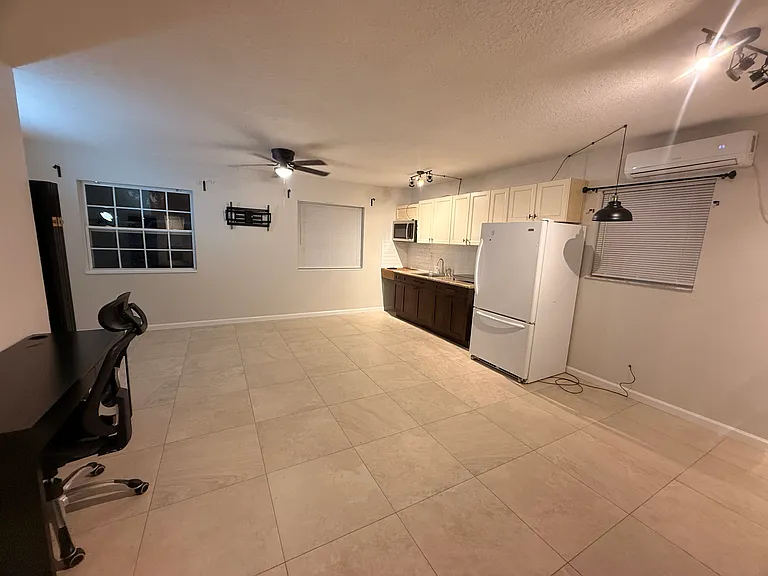 2521 E 149th Ave #2 — Photo 6
