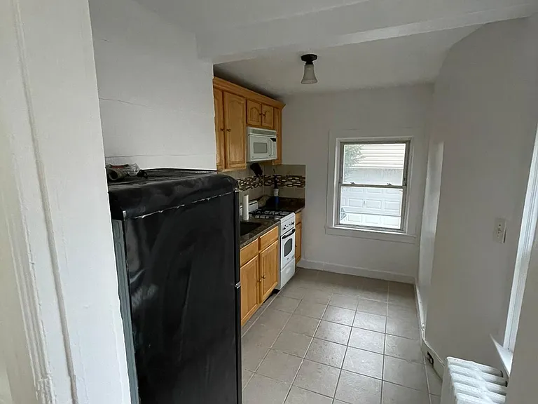 159 Waldo Pl #ST — Photo 3