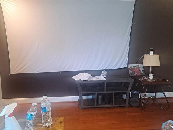3rd image of 4810 C St SE APT 301