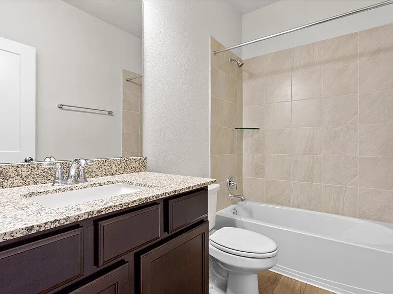 2720 Fox River Dr — Photo 18