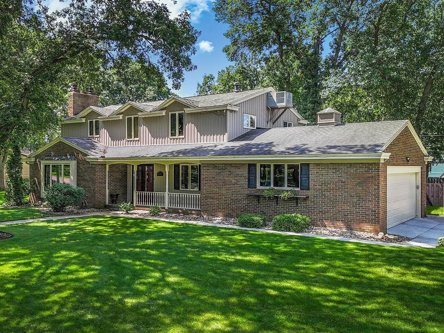 2021 Hillcrest Dr, Saint Cloud, MN 56303 | MLS #6788002 | Zillow