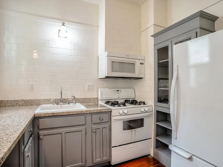 1387 Grove Street — Photo 9