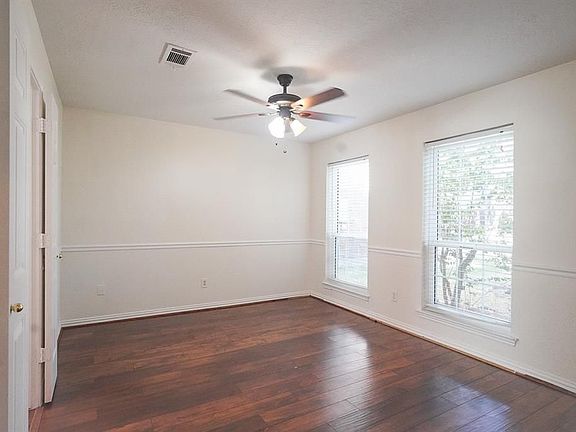 3rd image of 16822 Basewood Ct
