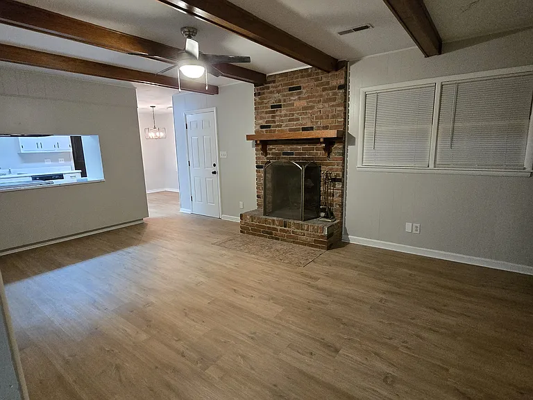 1210 Arbor Ave SW — Photo 7