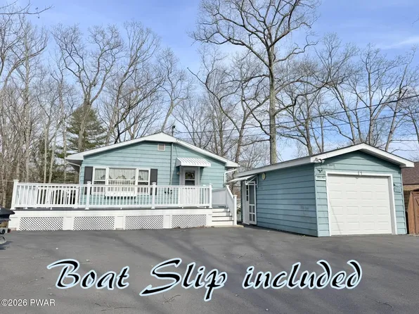 13 Oak Dr, Lakeville, PA 18438