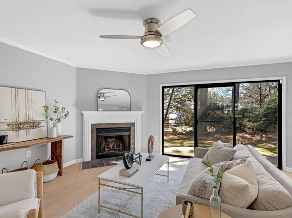 7706 Falcon Rest Cir, Raleigh, NC 27615