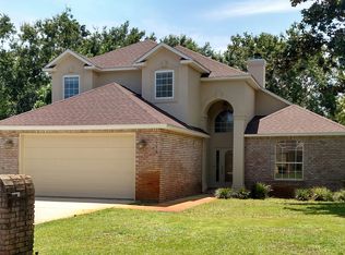 1733 Magnolia Harbor Dr, Navarre, FL 32566