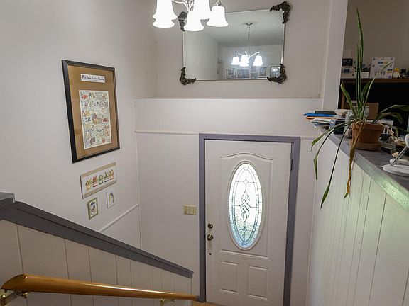 5th image of 101 W Circle Dr