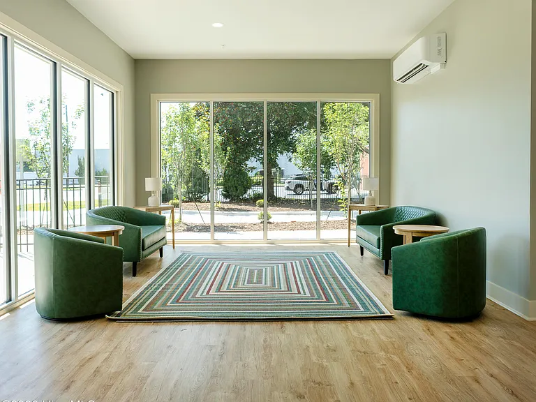 3803 Peachtree Ave #100 — Photo 10