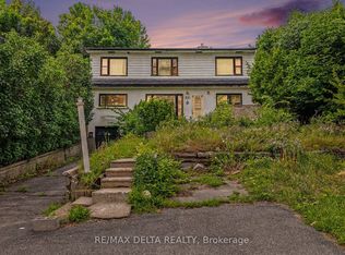 831 Montreal Rd, Ottawa, ON K1K0S9