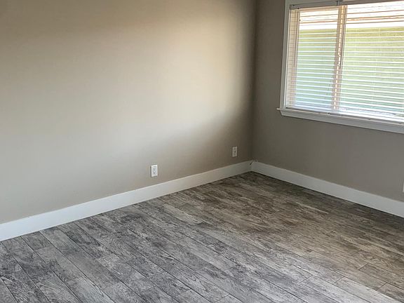 5th image of 900 N Prospect Ave #7