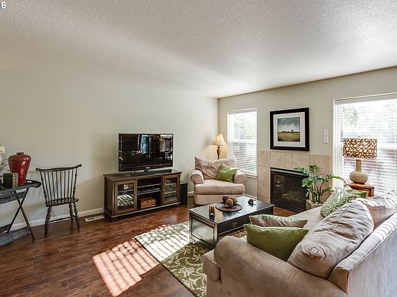 5th image of 3802 SE 191st Ave