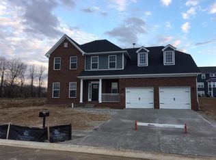 3028 Rosewood Dr, Versailles, KY 40383