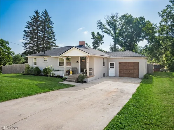 100 Petosky Ave, Zanesville, OH 43701