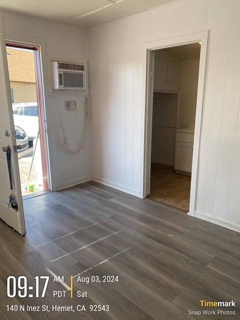 2nd image of 675 S San Jacinto St #3