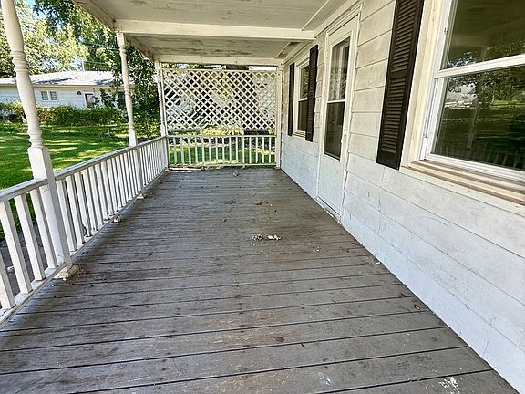 4th image of 615 5th St
