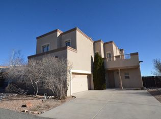 4528 Cedarcrest Cir, Santa Fe, NM 87507