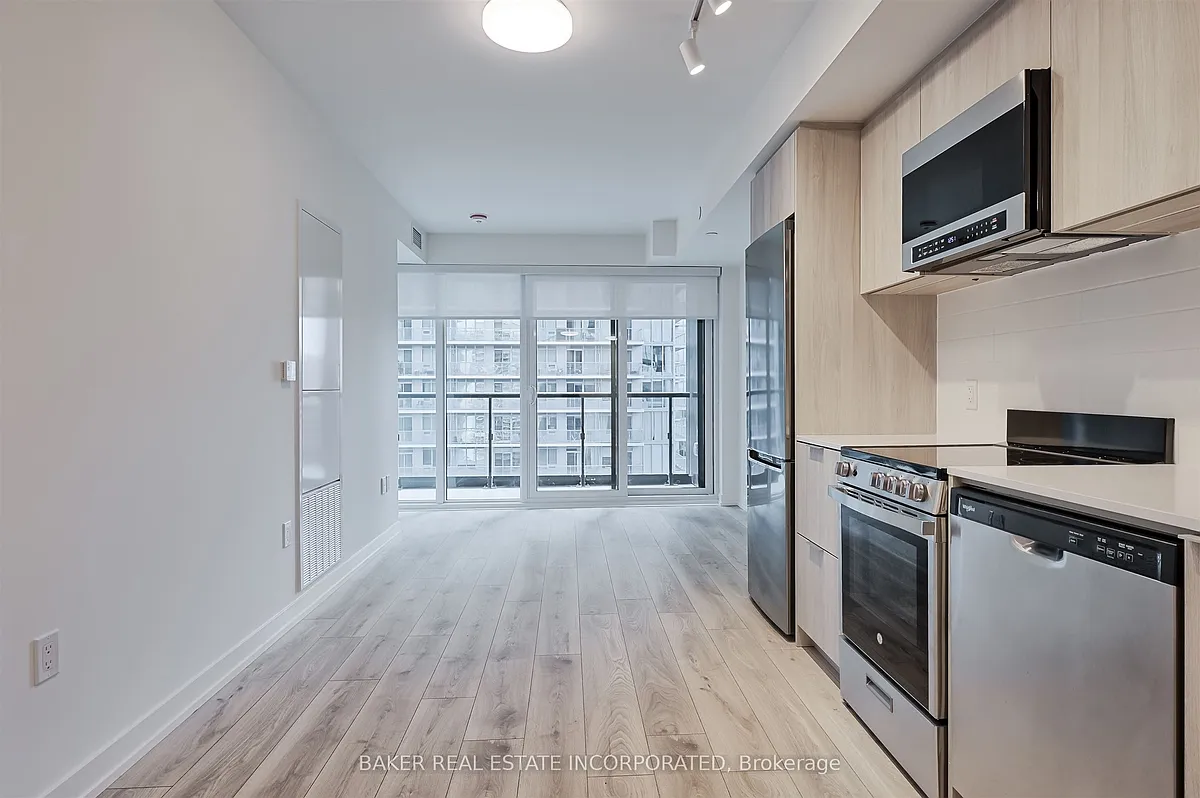 Building Photo - 223 Redpath Ave #2402
