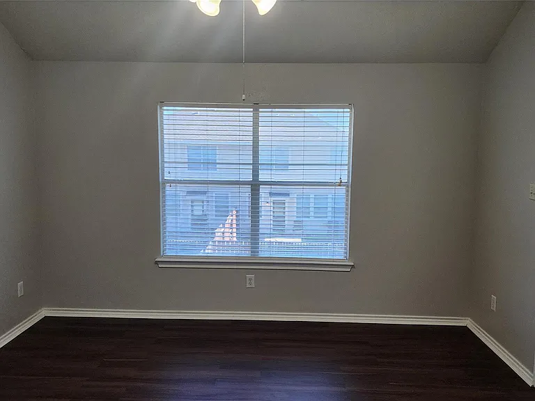 11428 Hackmatack Way — Photo 22