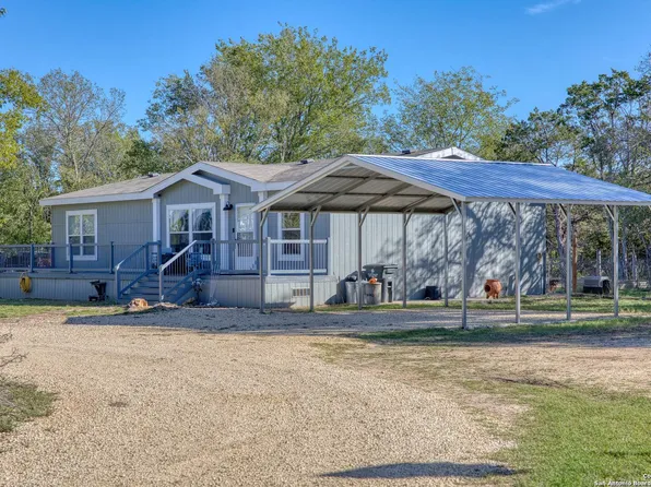 1540 Broad Oak Dr, Bandera, TX 78003