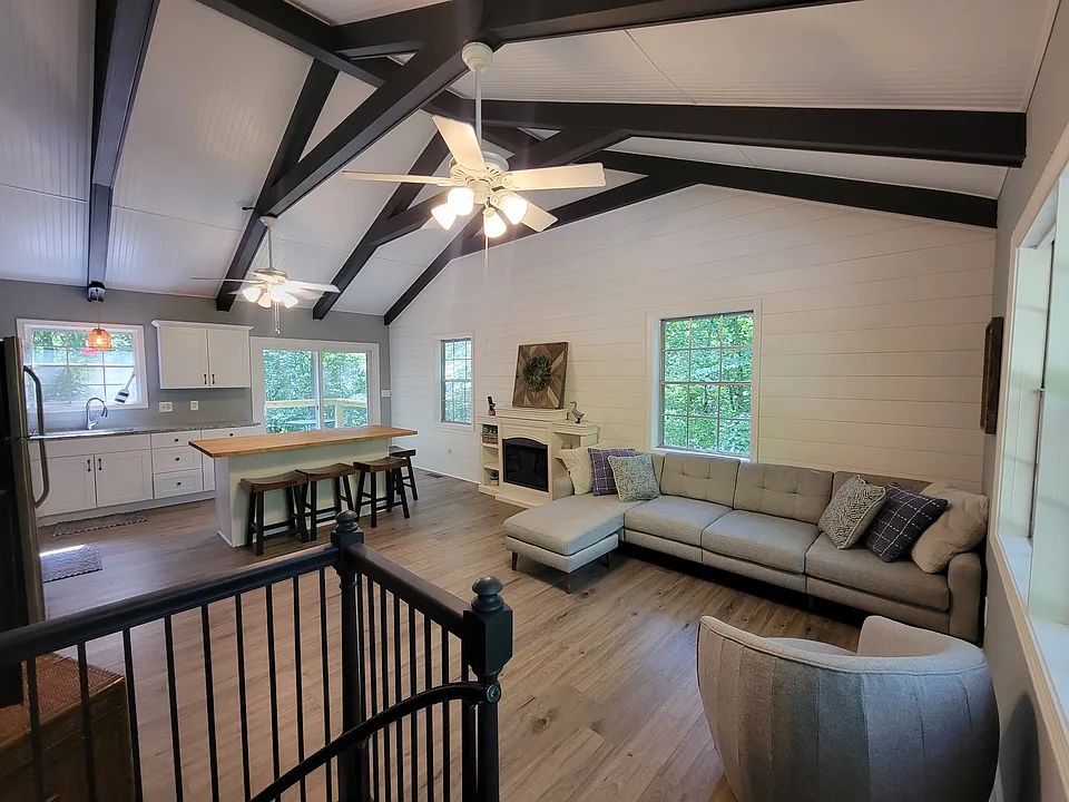 1377 Four Seasons Dr