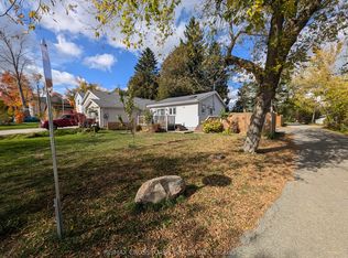 674 Chestnut St, Innisfil, ON L9S 2H7