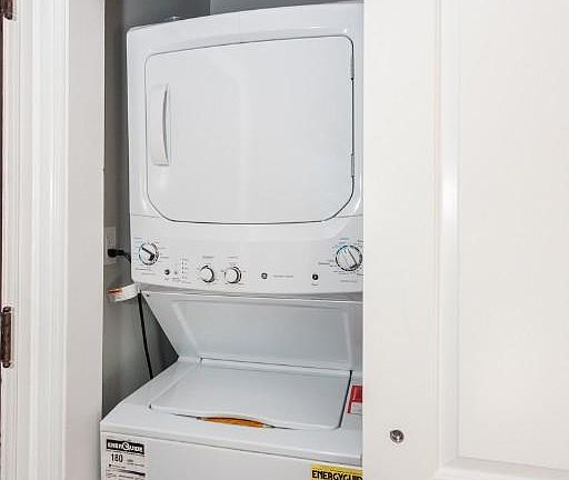 3rd image of 5114 N Kimball Ave #3Z