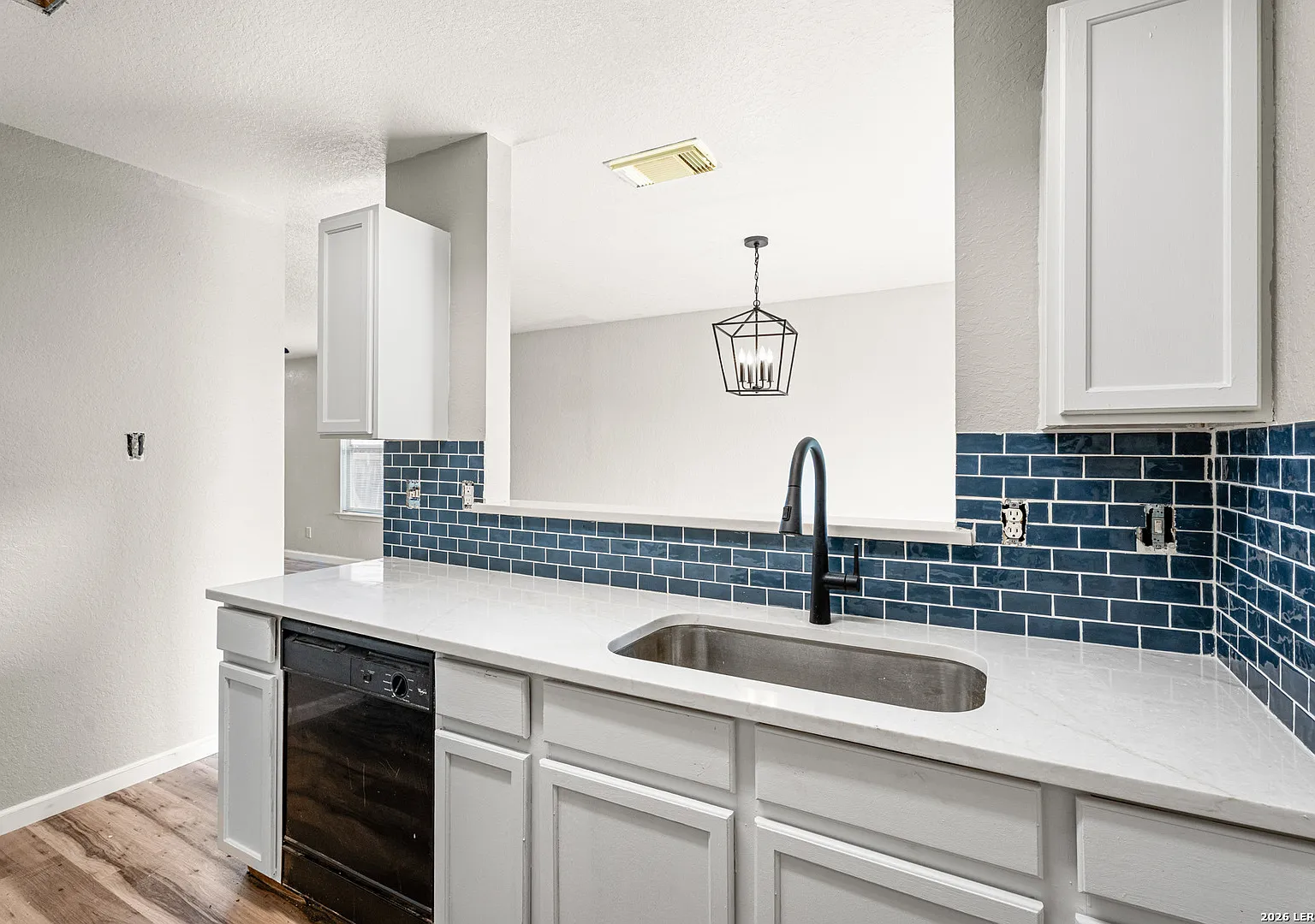 3 bed, 1212 sqft, $1,550 — Photo 4