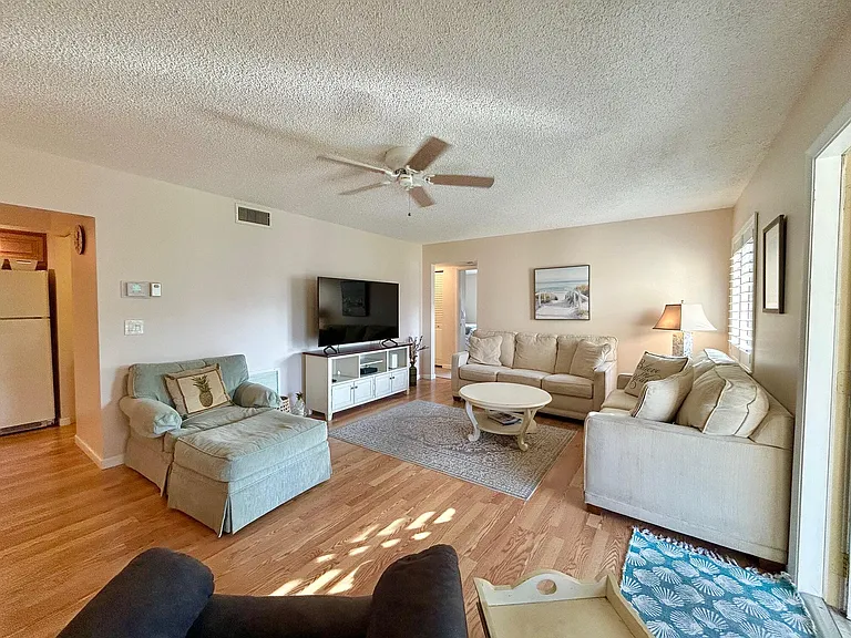 443 Pine Glen Ln #B-2 — Photo 10
