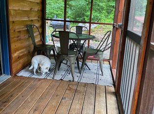 106 Wolfe Ln, Mammoth Cave, KY 42259