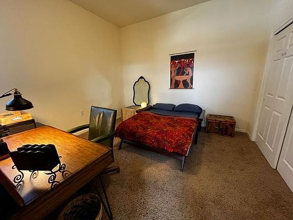 Second bedroom/office