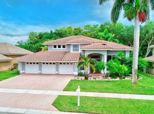 19243 Cloister Lake Ln, Boca Raton, FL 33498