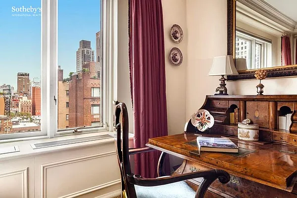 Sold by Sotheby's International Realty | media 2