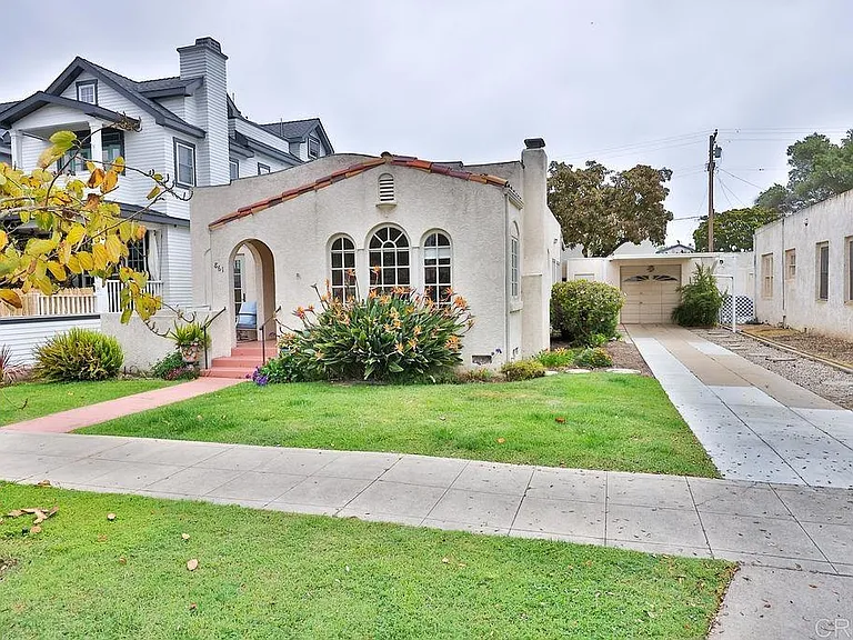 861 G Ave — Photo 1