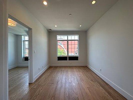 3rd image of 335 Nostrand Ave #401B