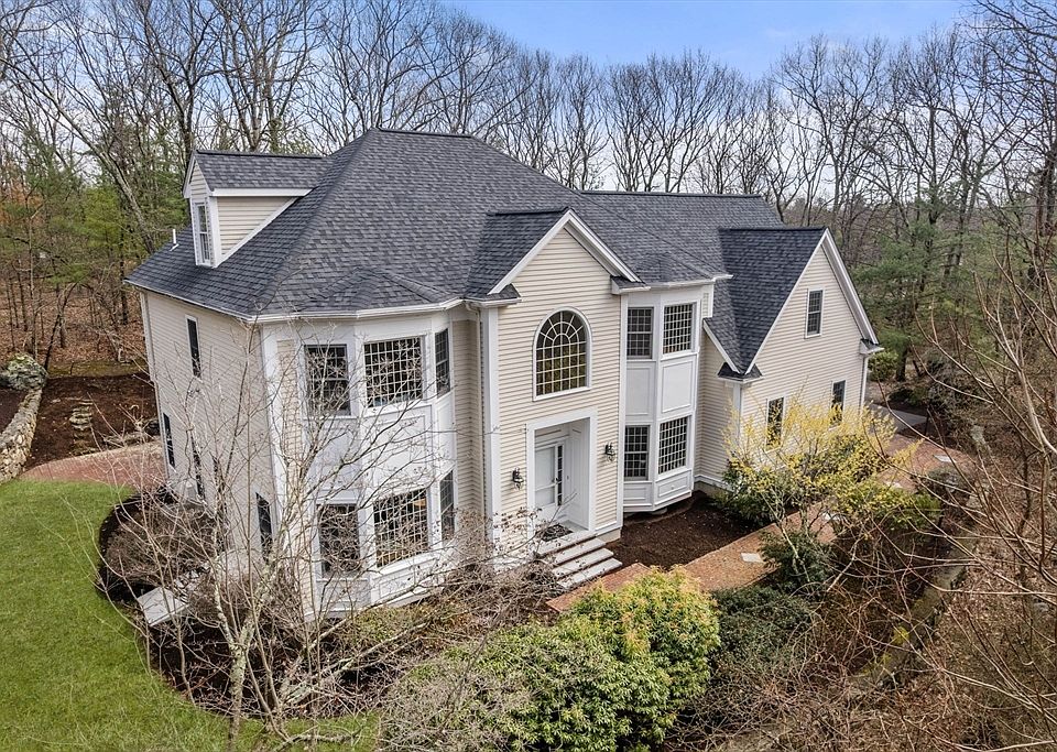 1st image of 57 Flint Locke Ln