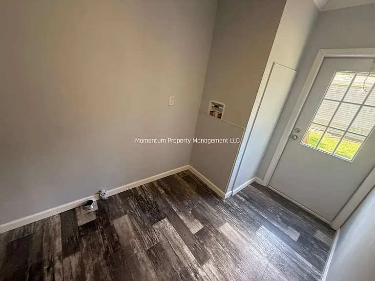 7034 Hilton Dr — Photo 9