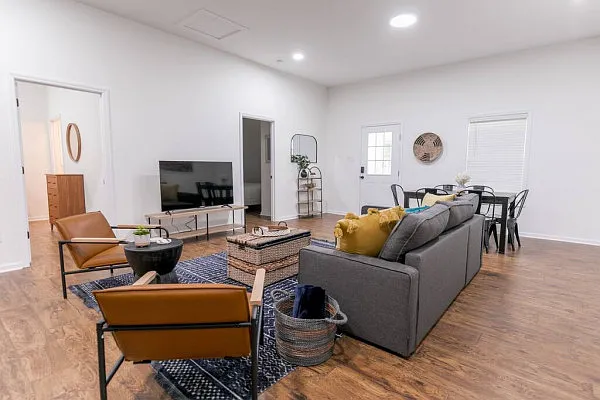 1813 Alpine Dr #3 — Photo 7