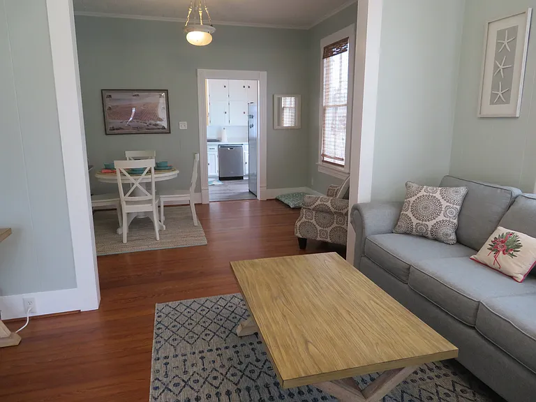 3408 Avenue O 1/2 — Photo 8
