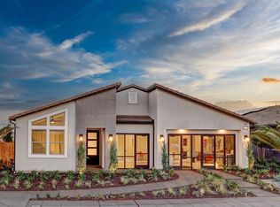 1124 Sophie Dr W, Madera, CA 93636