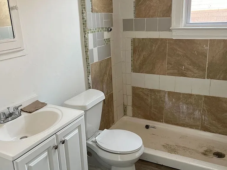 6307/6311 Woodrow - Paralev LLC — Photo 2