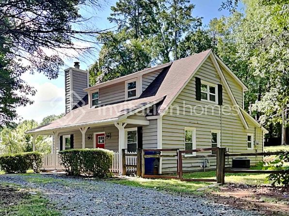 124 Plaza Dr