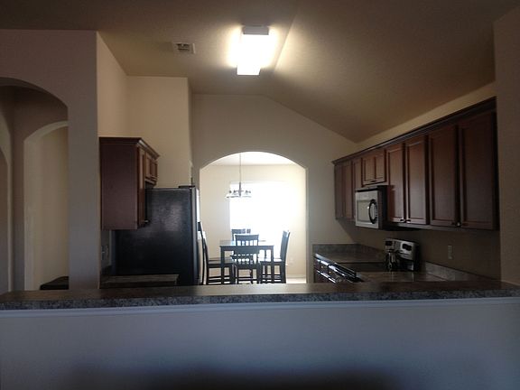 3rd image of 5148 Mirror Lake Dr