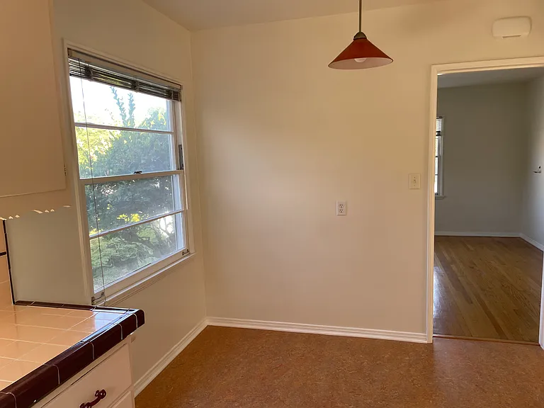 3362 Atwater Ave — Photo 10