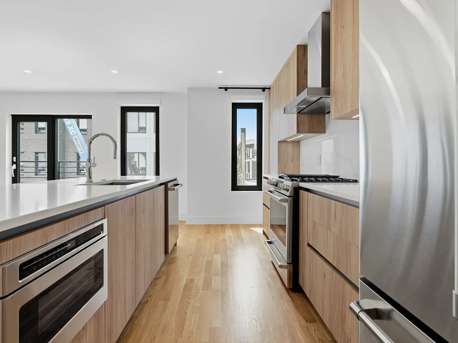 2 bed, 1275 sqft, $4,800 — Photo 3